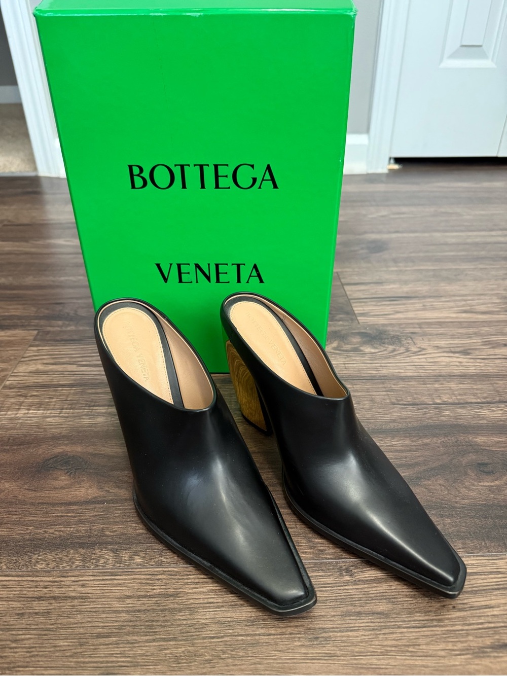 Bottega Veneta Black Leather Pointed Toe Mules with Sculpted Heel